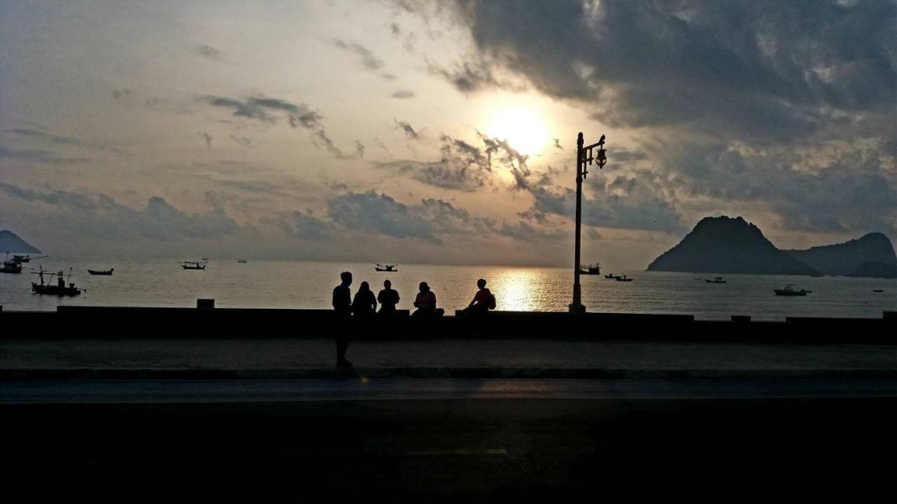 Zea Zide Hotel Prachuap Khiri Khan Buitenkant foto